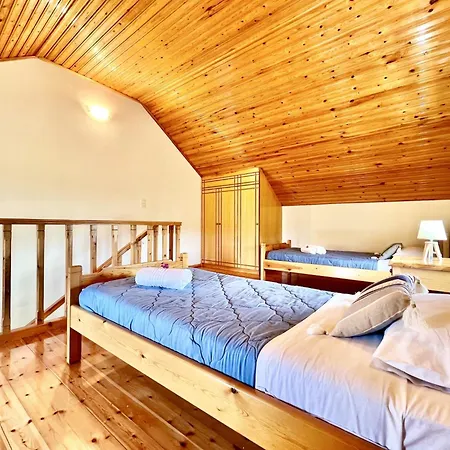 Renas Maisonette Unit 2 Near By Dadovillas Apartament