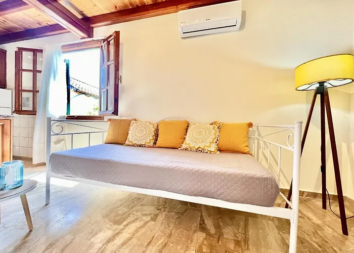 Renas Maisonette Unit 2 Near By Dadovillas Апартаменты Рода